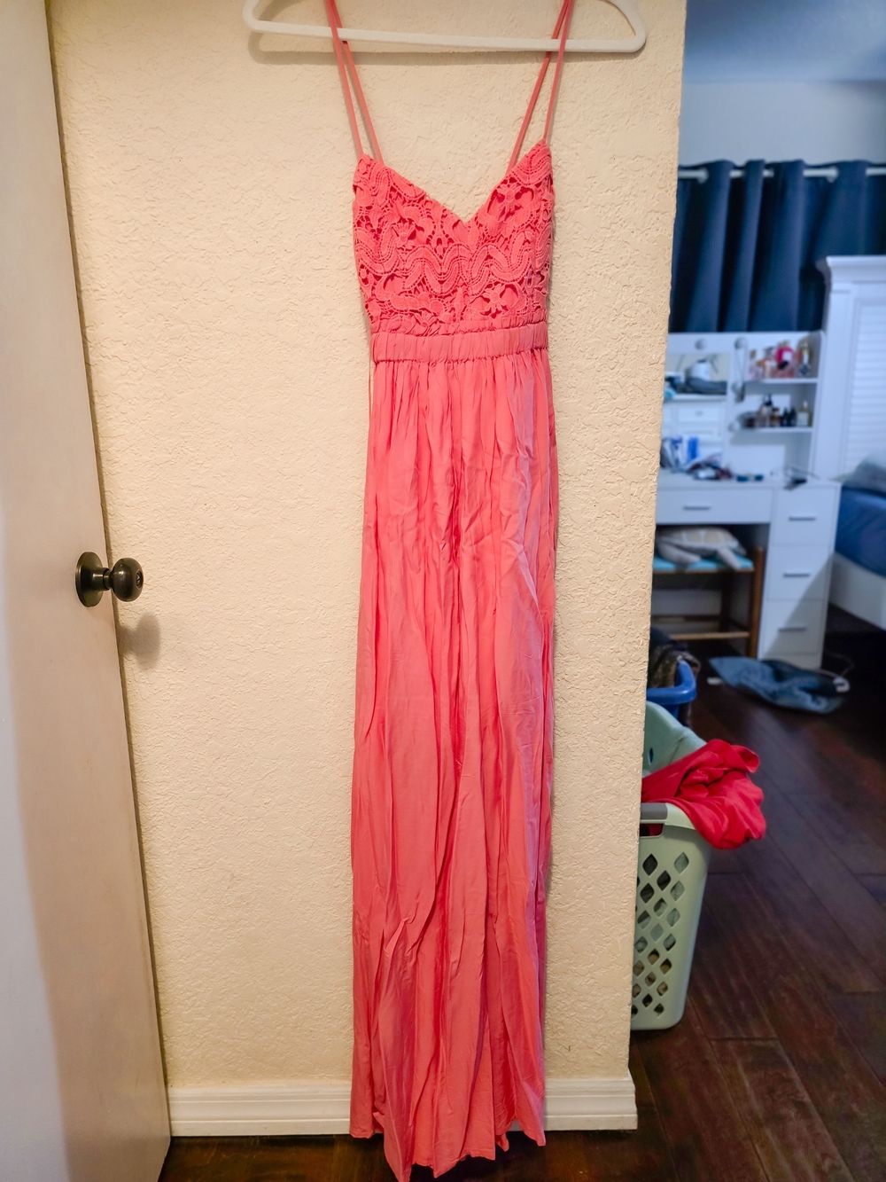 Women’s Pink Lace Maxi